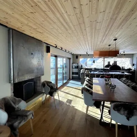 Skiing In The Italian Alps- Chalet Cervinia *
