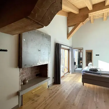 Skiing In The Italian Alps- Chalet Cervinia 아파트 *